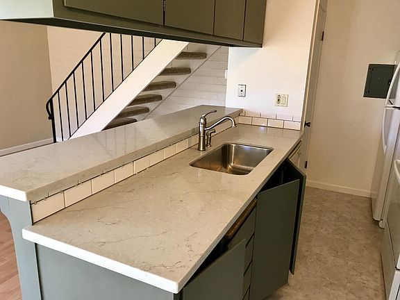 2nd image of 1460 42nd Ave APT 2