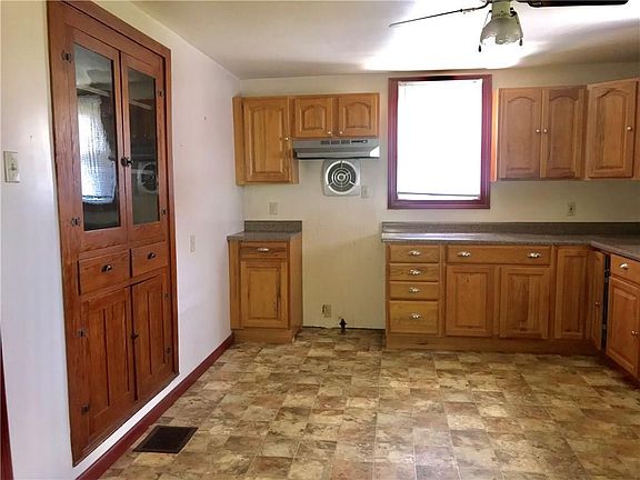 5th image of 1004 E Pike St