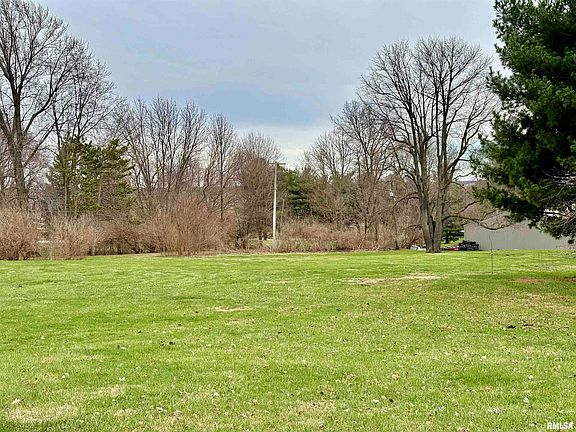 3rd image of 2355 Mound Rd