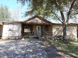 9492 Old Gilbert Rd, Beaumont, TX 77705