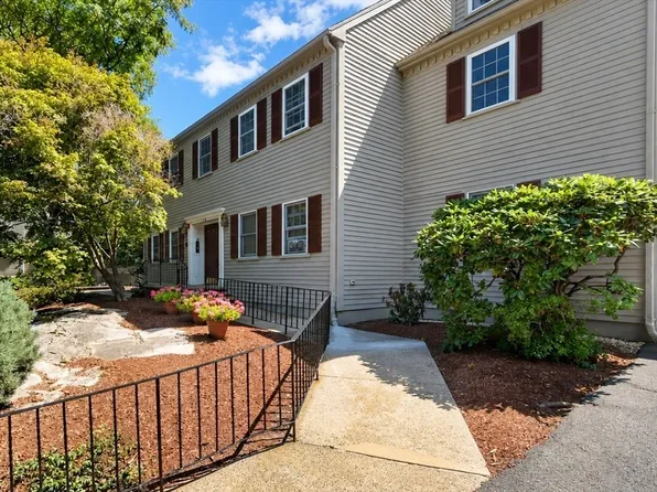 12 Valiant Way #12, Salem, MA 01970