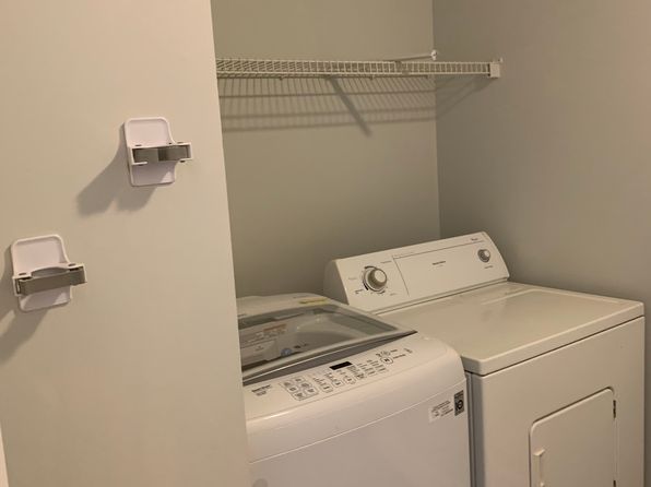 2 bedroom rental in Abbotsford — photo 17