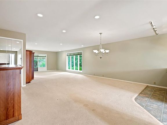 5th image of 18 Lakeview PLACE