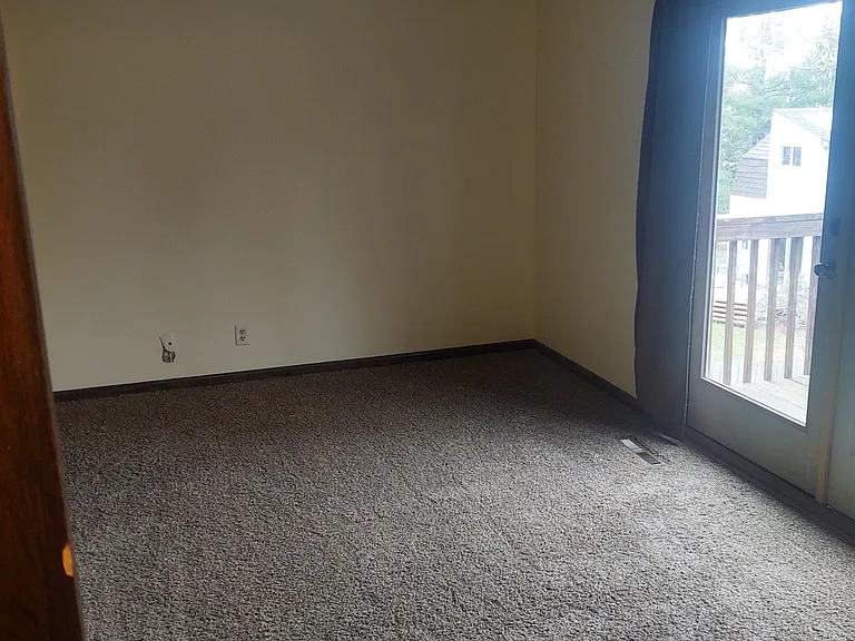 1724 W Arlington St — Photo 10