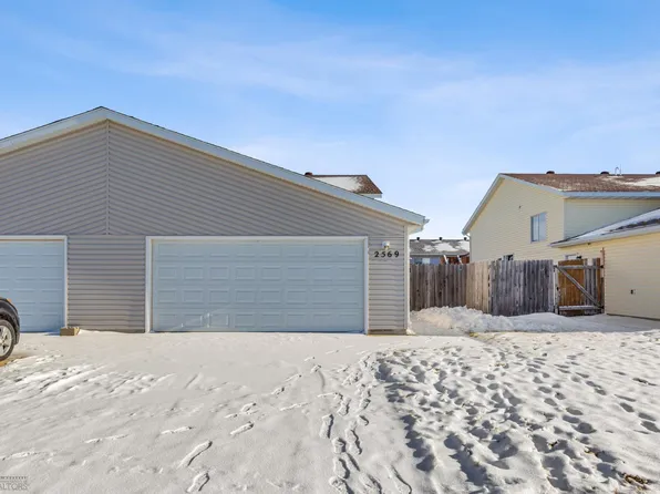 2569 Amber Valley Ct S, Fargo, ND 58104