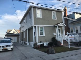 210 Beach 3rd St, Far Rockaway, NY 11691