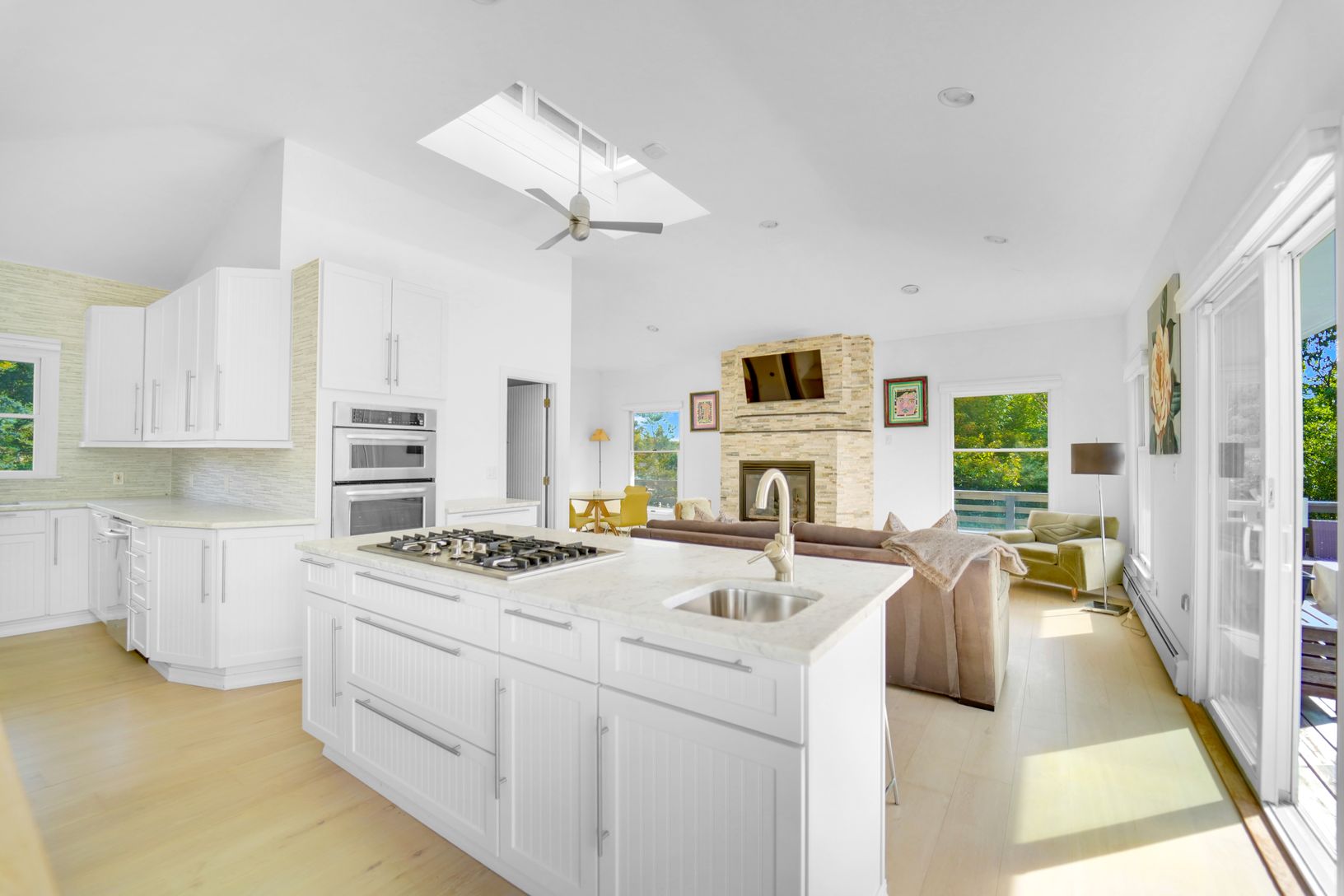  Upstairs open floor plan 