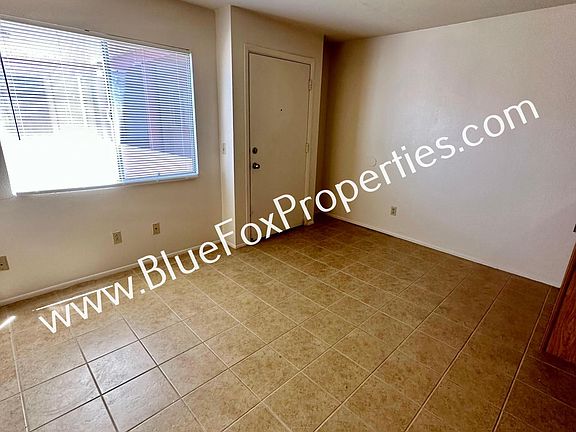 3rd image of 1810 E Blacklidge Dr APT 213
