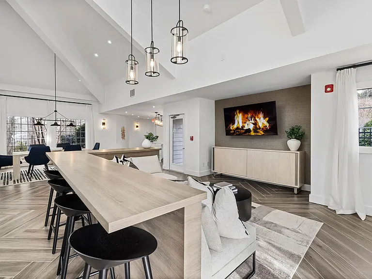 Renovated Clubroom and Interactive Lounge