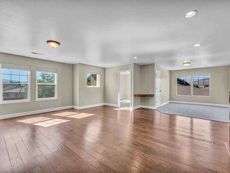2425 Crooked Canyon Ct — Photo 23