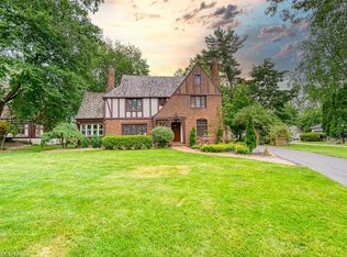 12555 Lake Ave, Lakewood, OH 44107