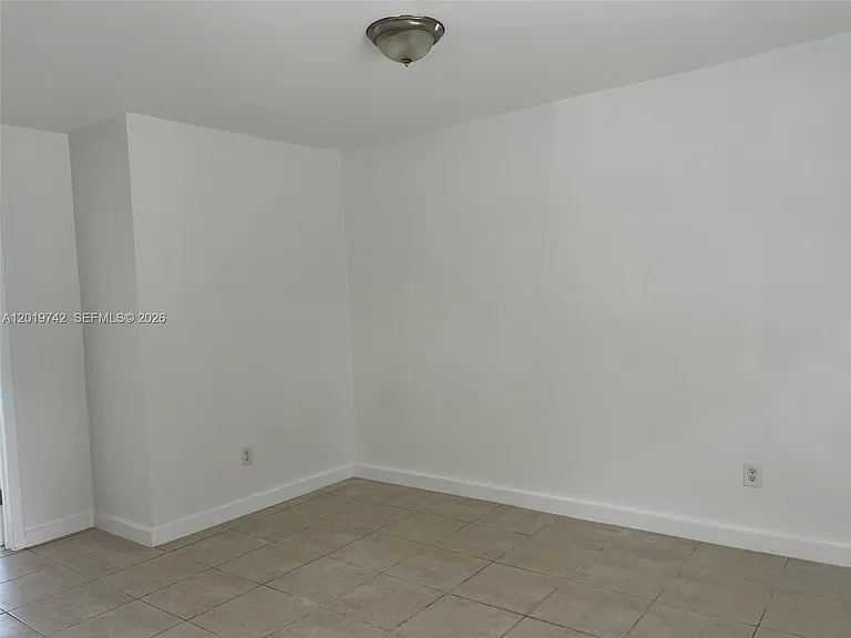 4245 NW 24th Ave #1 — Photo 5