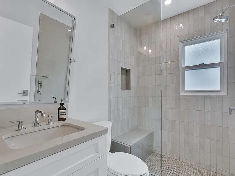 1022 Grant St #A — Photo 12