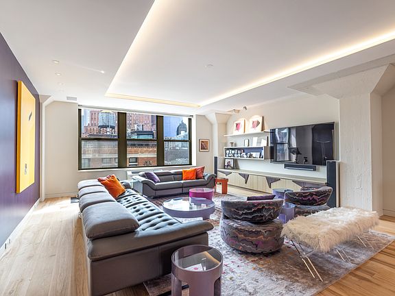 3rd image of 25 N Moore St APT 11A