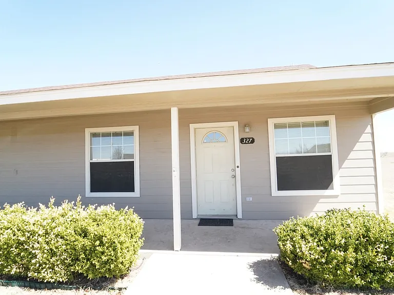 327 S Blue Jay Ct — Photo 3