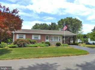 440 Center Ave, Romney, WV 26757