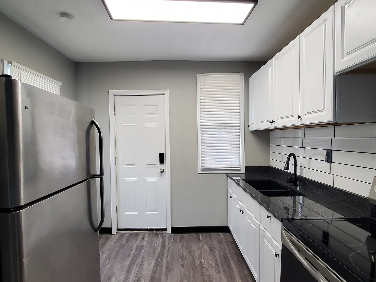 2 bed, 1120 sqft, $1,250 — Photo 3