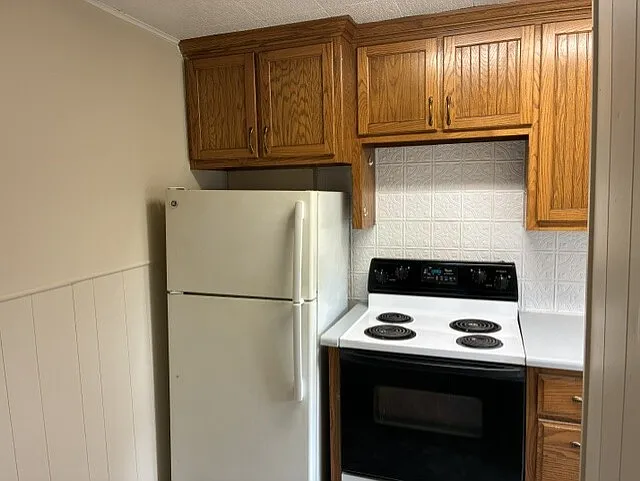 302 South Main Street - 2 — Photo 3