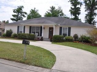 3 Parlange Dr, Destrehan, LA 70047