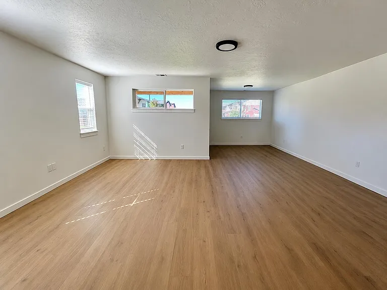 807 Cocoa Ct #B — Photo 4