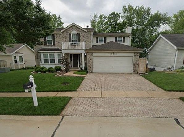 16215 Castlerea Blvd