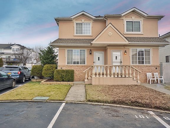2nd image of 83 Salamander Ct