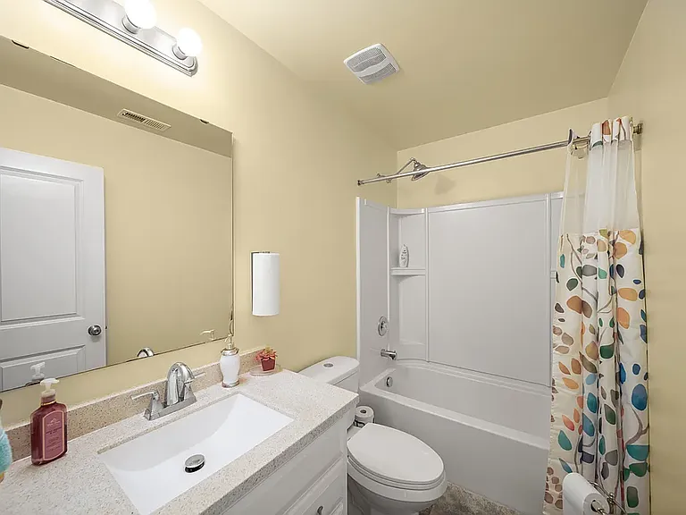 6514 Glenmoor Dr — Photo 15