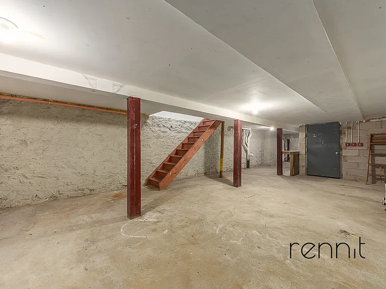 1168 Putnam Ave #PRIVATE-BACKYARD — Photo 10