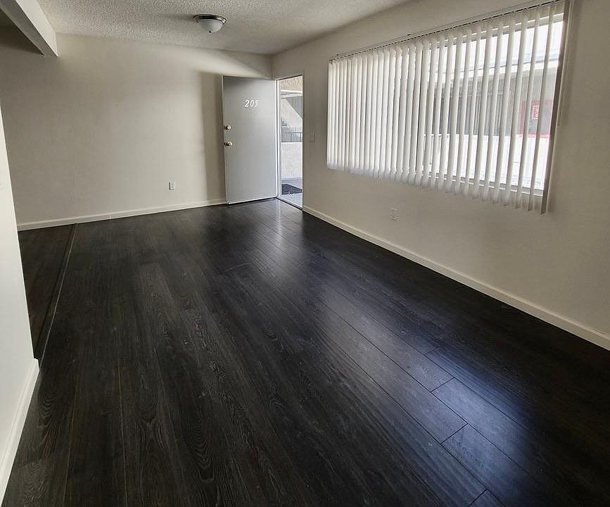 1st image of 10259 Tujunga Canyon Blvd APT 205
