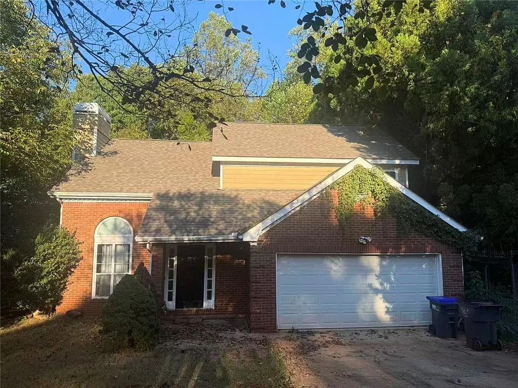 3 bed, 2.5 bath, 1797 sqft, $2,050 — Photo 1