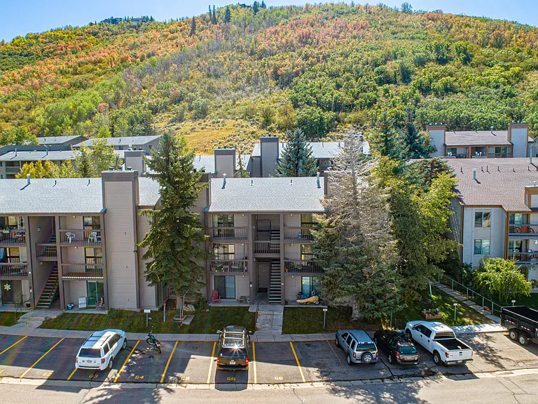 1660 Upper Ironhorse Loop #G5 — Photo 1
