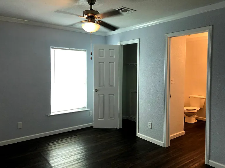 140 Varsity Dr — Photo 27