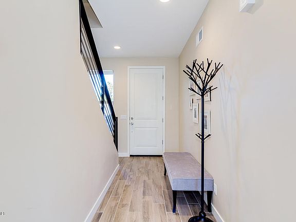 2nd image of 3030 N 38th St #D107