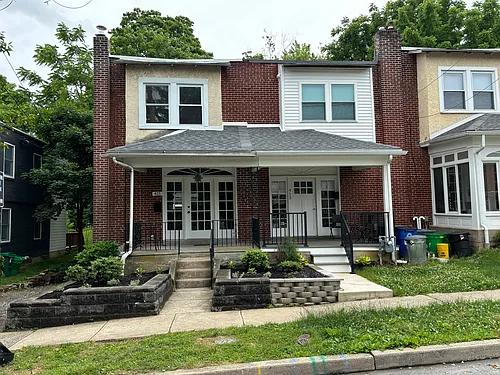 415 N Olive St Photo 1