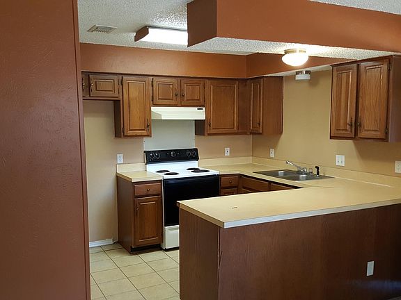 5th image of 1323 N Walnut Creek Dr