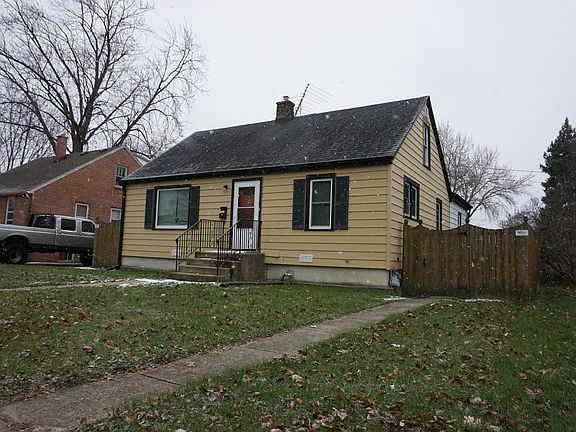 3rd image of 1721 Dodge Ave