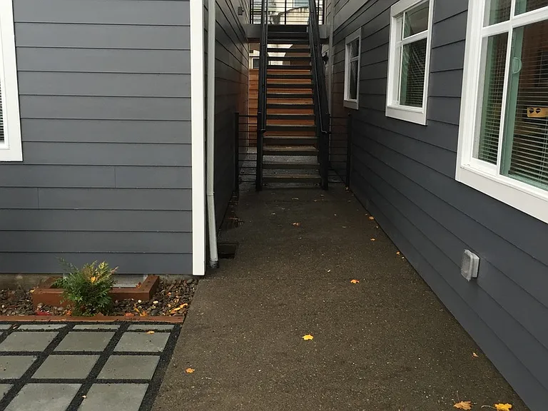 Berkeley Apartments — Photo 30