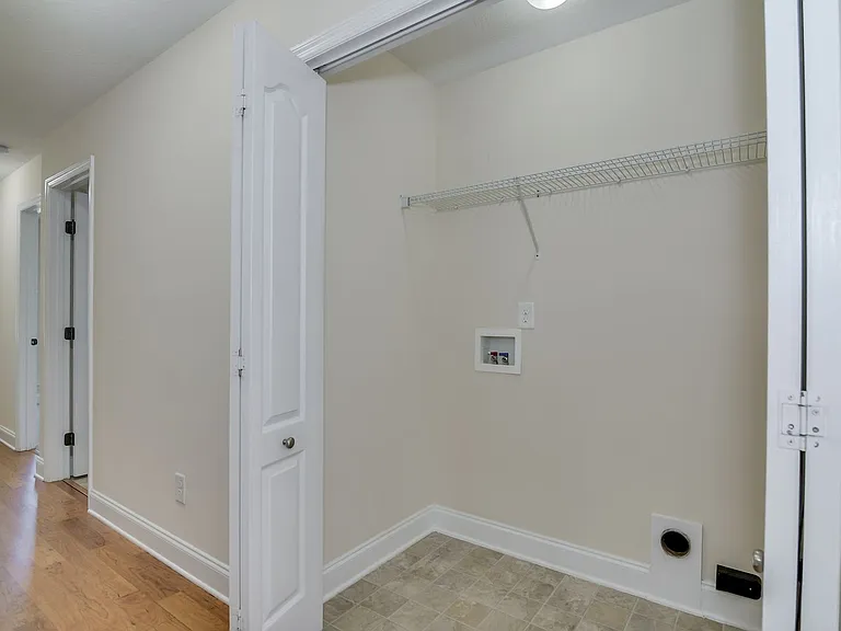804 Bryan Cir — Photo 19