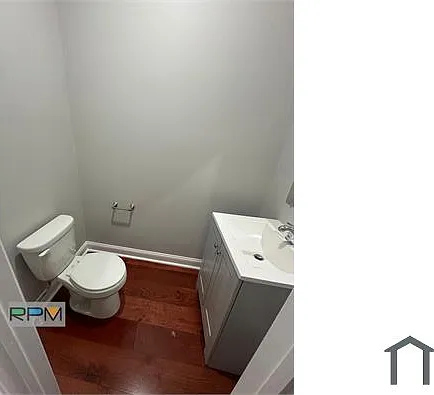 2807 Baker St — Photo 6
