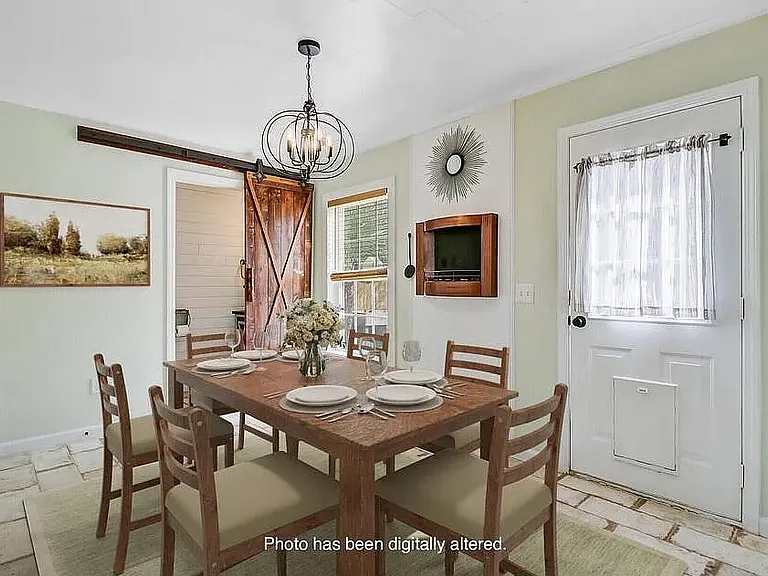 236 Emerald Isle Dr — Photo 4