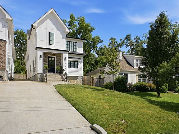 2nd image of 2910B Primrose Cir