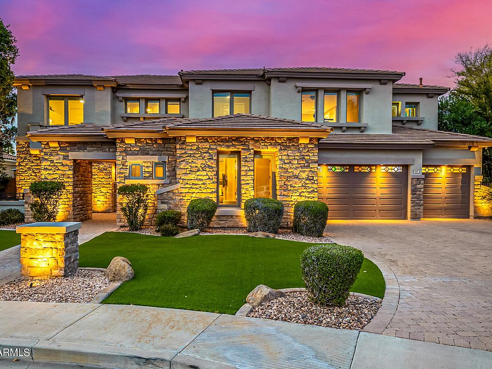 1st image of 680 W MACAW Drive