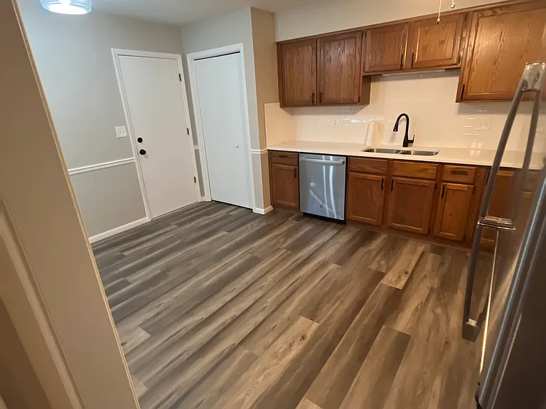 3712 Pinnacle Ct — Photo 2