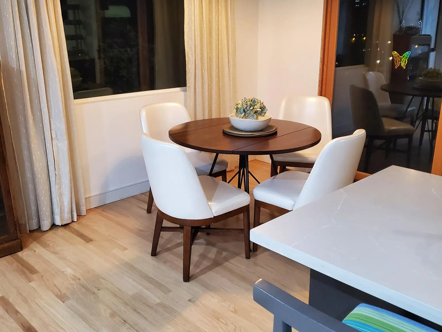 2 bed, 1352 sqft, $4,350 — Photo 4
