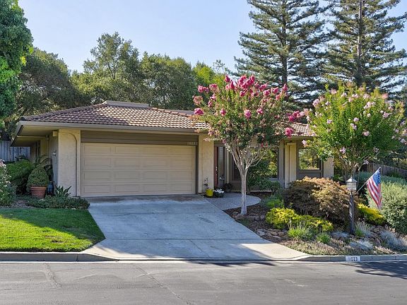 3rd image of 11023 Canyon Vista Dr