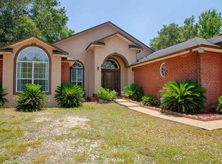 2120 Smallwood Dr, Navarre, FL 32566