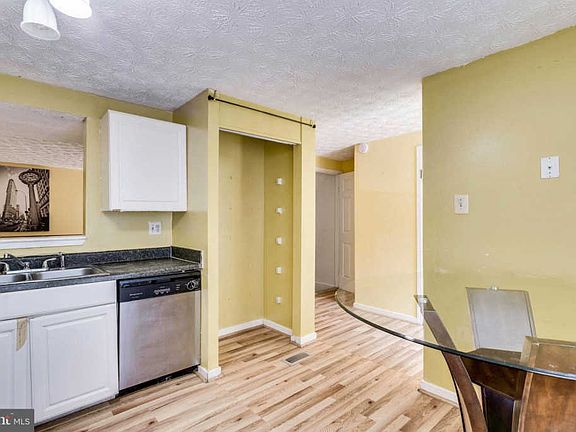 4th image of 11306 Kettering Cir