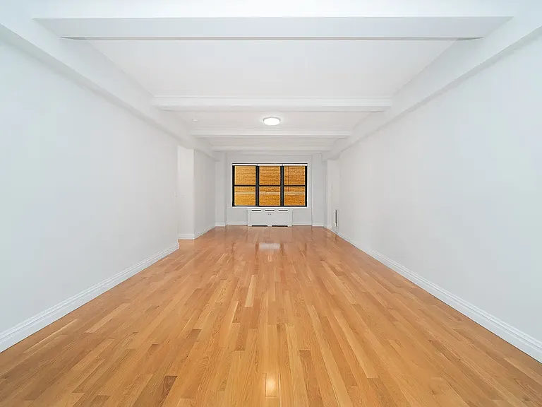 400 E 58th St #6EW — Photo 2