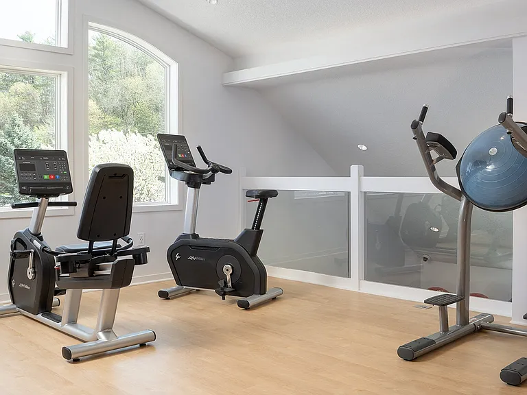 Avalon Cove Townhomes — Photo 14
