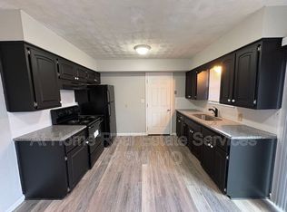 1344 S Prince Ln, Springfield, MO 65804